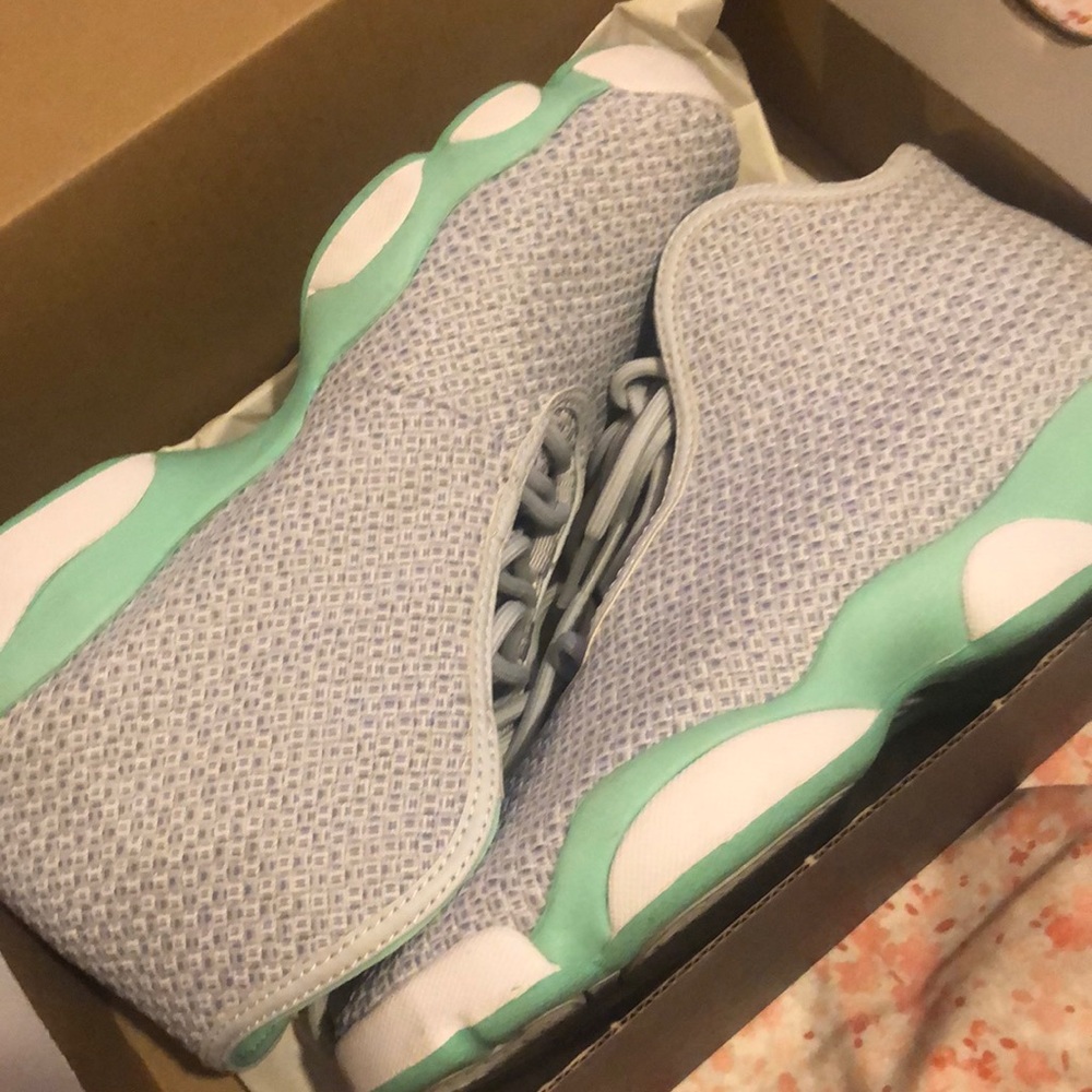 Size 6 Youth (8.5 Woman’s) Jordan grey/green glow